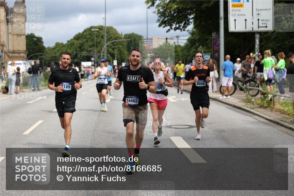 29.06.2025 - hella hamburg halbmarathon Yannick Fuchs http://msf.ph/oto/8166685 29.06.2025 10:40:33 20KM 1139, 1600, 1759, 1920, 2048, 2189, 2842, 3087, 4237, 4345, 4949, 6388, 6460, 6532, 6691, 6700, 7335, 7961, 8269, 8577, 8668, 11094, 11125, 11491, 11773, 11936, 12171, 12269, 12579, 13630, 13782, 14062, 14200, 14228, 14262, 14462, 14722, 14804, 15133, 15206, 15741, 15900, 16127, 16286, 17008, 17190, 17332, 17492, 17892, 19128 meine-sportfotos.de
