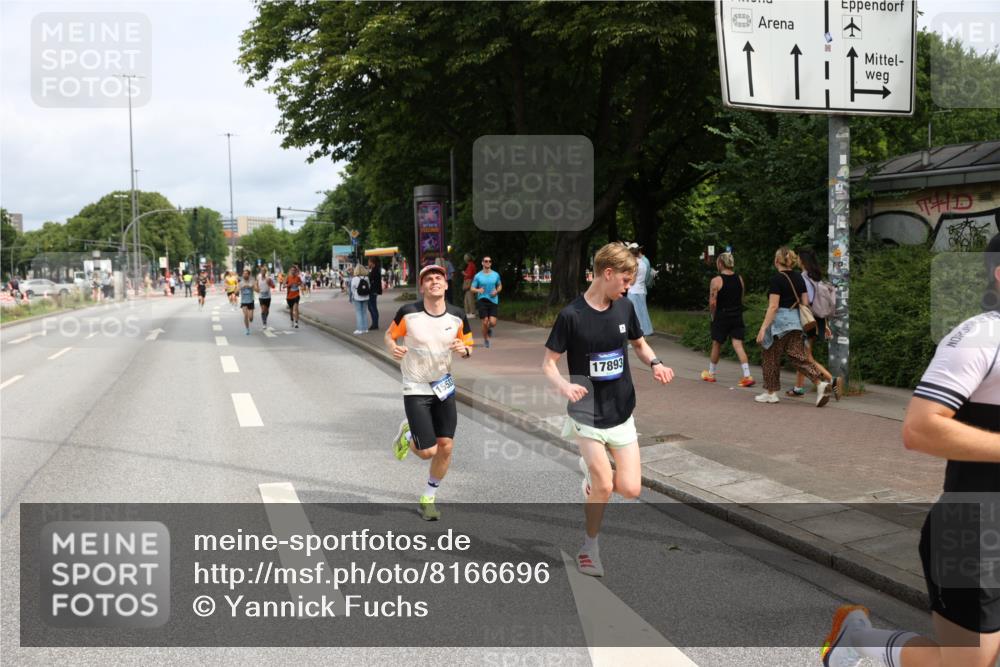 29.06.2025 - hella hamburg halbmarathon Yannick Fuchs http://msf.ph/oto/8166696 29.06.2025 10:22:47 20KM 1122, 2203, 4678, 5367, 7651, 8731, 9804, 10485, 10655, 12341, 13941, 14757, 15576, 15583, 17354, 17893, 18567, 18832, 19114 meine-sportfotos.de