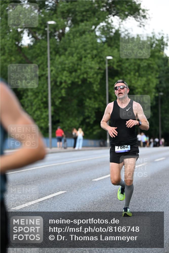 29.06.2025 - hella hamburg halbmarathon Dr. Thomas Lammeyer http://msf.ph/oto/8166748 29.06.2025 09:45:02 Kennedybrücke 1241, 2892, 6559, 7862 meine-sportfotos.de