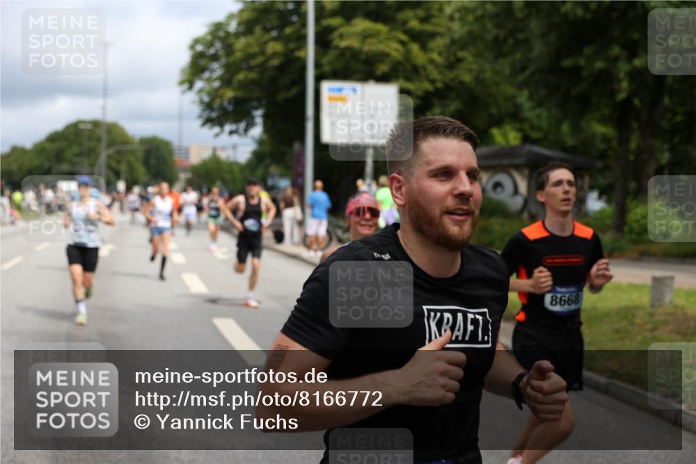 29.06.2025 - hella hamburg halbmarathon Yannick Fuchs http://msf.ph/oto/8166772 29.06.2025 10:40:35 20KM 1139, 1600, 1759, 1920, 2048, 2189, 2842, 3087, 4237, 4949, 6388, 6532, 6691, 6700, 7335, 7961, 8269, 8577, 8668, 11094, 11125, 11491, 11773, 12171, 12269, 12579, 12891, 13630, 13782, 14062, 14200, 14228, 14262, 14462, 14722, 14804, 15133, 15149, 15157, 15206, 15741, 15900, 16127, 16286, 17008, 17190, 17281, 17332, 17492, 17892, 18118, 19128 meine-sportfotos.de