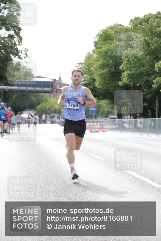 29.06.2025 - hella hamburg halbmarathon Jannik Wohlers http://msf.ph/oto/8166801 29.06.2025 09:41:02 Lombardsbrücke 2459, 7963, 9442, 10234, 11624, 17856, 17886 meine-sportfotos.de