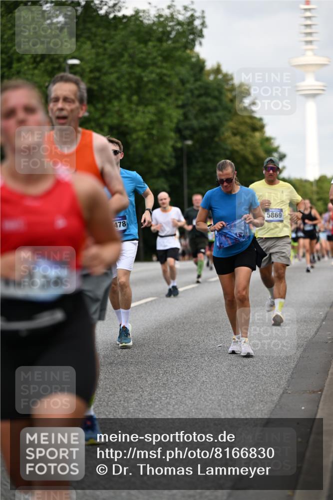 29.06.2025 - hella hamburg halbmarathon Dr. Thomas Lammeyer http://msf.ph/oto/8166830 29.06.2025 10:09:22 Kennedybrücke 1213, 1347, 1863, 2298, 2540, 3071, 3578, 4394, 5869, 6059, 6907, 6908, 7826, 8316, 8999, 9007, 9019, 9075, 9165, 9559, 9680, 10694, 11088 meine-sportfotos.de