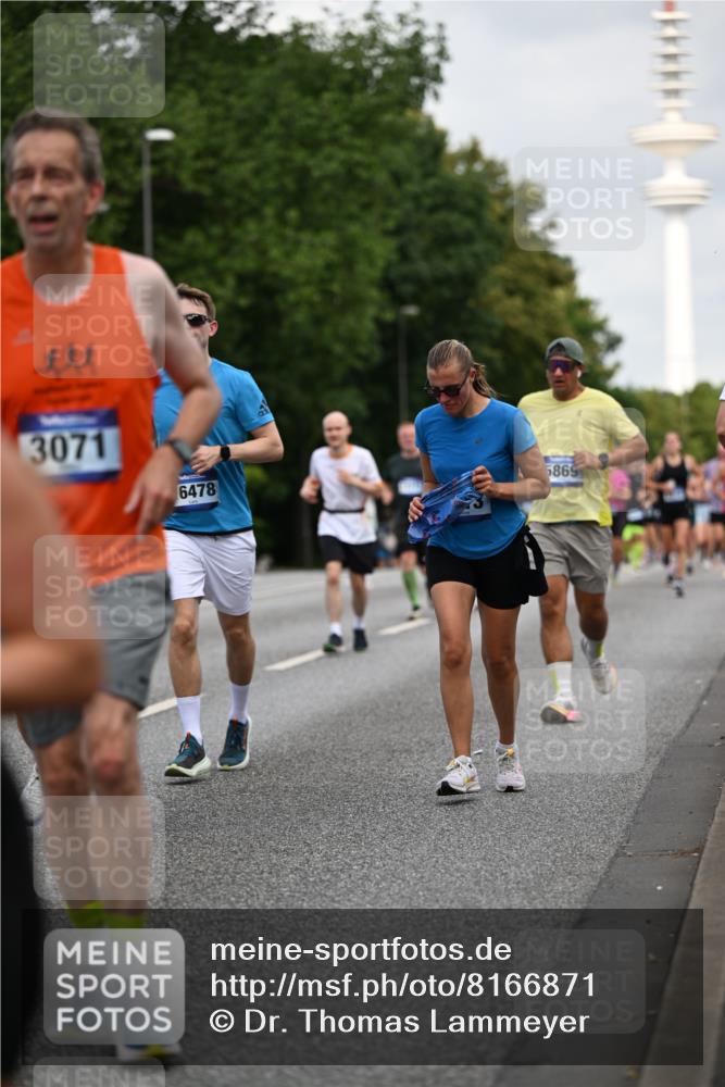 29.06.2025 - hella hamburg halbmarathon Dr. Thomas Lammeyer http://msf.ph/oto/8166871 29.06.2025 10:09:22 Kennedybrücke 1213, 1347, 1863, 2298, 2540, 3071, 3578, 4394, 5869, 6059, 6907, 6908, 7826, 8316, 8999, 9007, 9019, 9075, 9165, 9559, 9680, 10694, 11088 meine-sportfotos.de