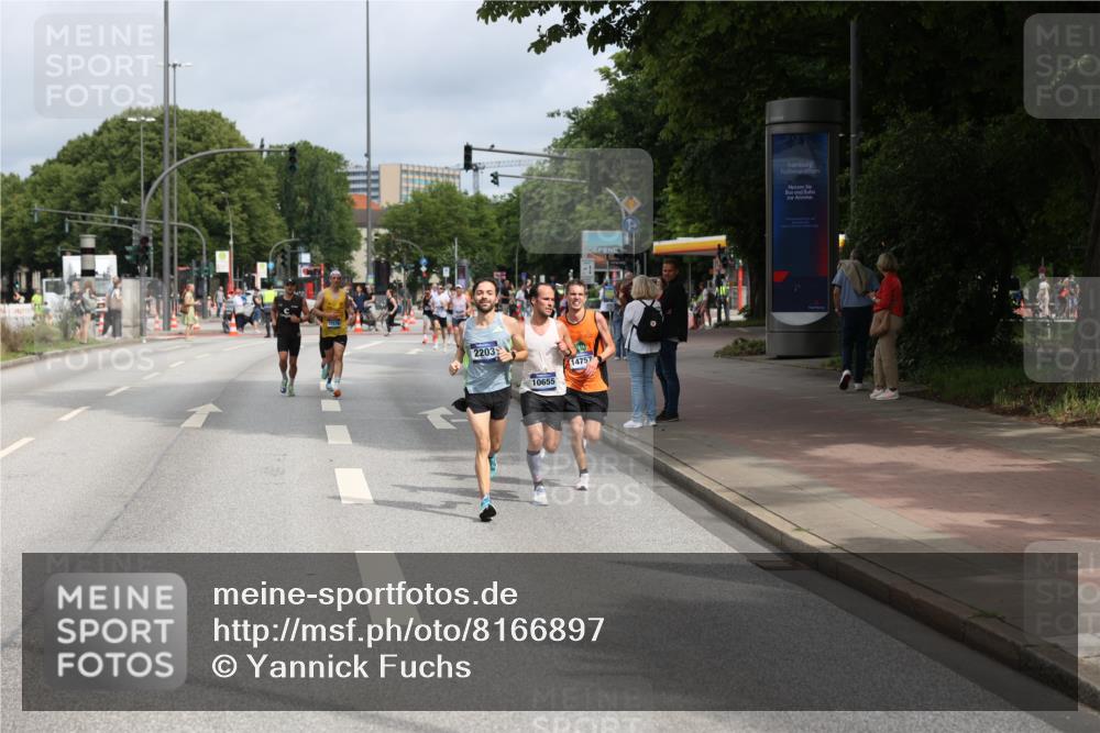 29.06.2025 - hella hamburg halbmarathon Yannick Fuchs http://msf.ph/oto/8166897 29.06.2025 10:22:50 20KM 1122, 2203, 4678, 5367, 7651, 8731, 9804, 10485, 10655, 12341, 13941, 14757, 15576, 15583, 16377, 17354, 17893, 18567, 18832, 19114 meine-sportfotos.de