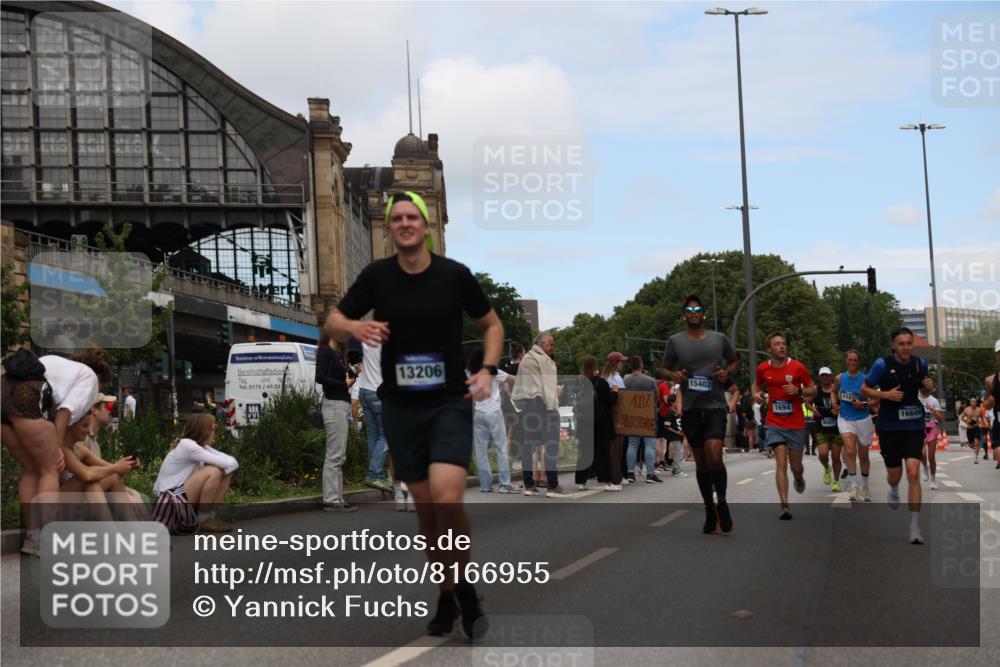 29.06.2025 - hella hamburg halbmarathon Yannick Fuchs http://msf.ph/oto/8166955 29.06.2025 11:18:22 20KM 1131, 1269, 1694, 1939, 3573, 3837, 4834, 5035, 5322, 6287, 6977, 7248, 7370, 7832, 8537, 9259, 9567, 9635, 9714, 9788, 10148, 10162, 10649, 10966, 10977, 11249, 13031, 13206, 13584, 13810, 14024, 14240, 14421, 14633, 15180, 15402, 15404, 16586, 16600, 16601, 16604, 16791, 16991, 17699, 18007, 18046, 18210, 18698 meine-sportfotos.de