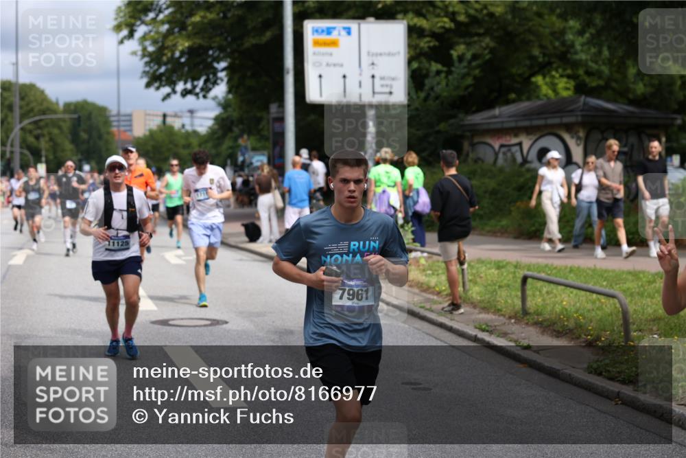 29.06.2025 - hella hamburg halbmarathon Yannick Fuchs http://msf.ph/oto/8166977 29.06.2025 10:40:41 20KM 1139, 1759, 2842, 3087, 4091, 4237, 4497, 4949, 5459, 6388, 6421, 6532, 6691, 6700, 6978, 7335, 7961, 8142, 8482, 8577, 8981, 9232, 9386, 9529, 9786, 11094, 11125, 11185, 11491, 12171, 12269, 12579, 12651, 12891, 13630, 13698, 13782, 13940, 14045, 14062, 14262, 14541, 14722, 14804, 15133, 15149, 15157, 15206, 15900, 16127, 16286, 17008, 17190, 17281, 17332, 17461, 17492, 17892, 18118, 19128 meine-sportfotos.de
