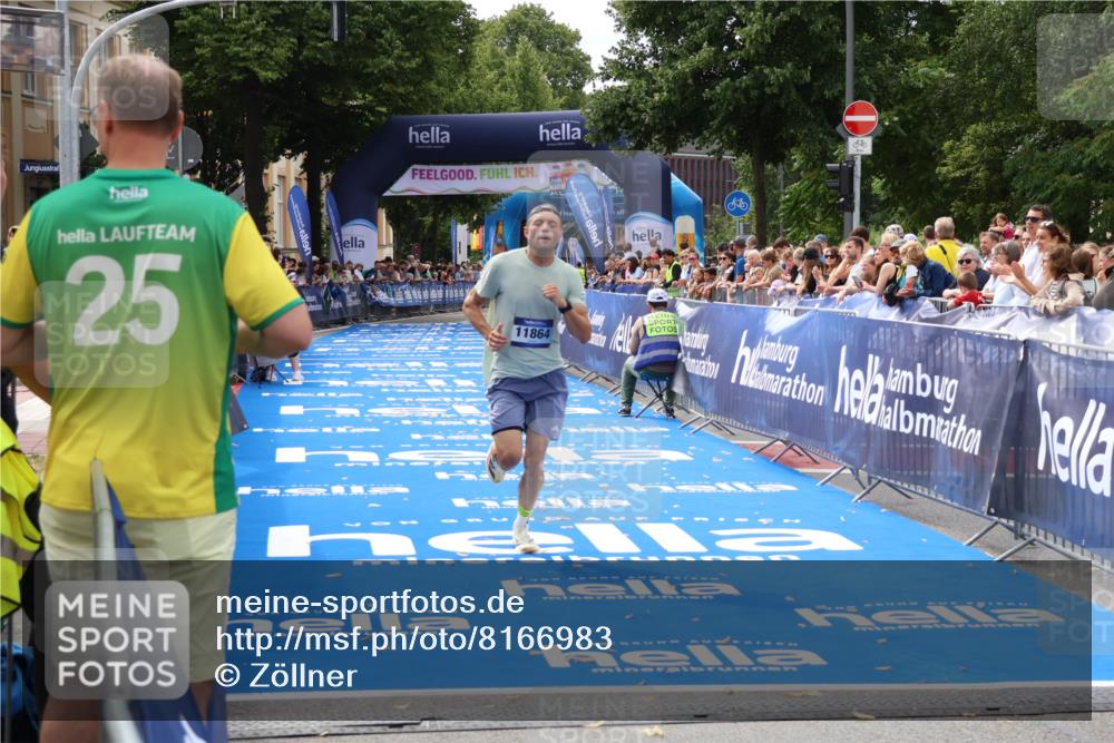 29.06.2025 - hella hamburg halbmarathon Zöllner http://msf.ph/oto/8166983 29.06.2025 10:16:42 Ziel 11864 meine-sportfotos.de