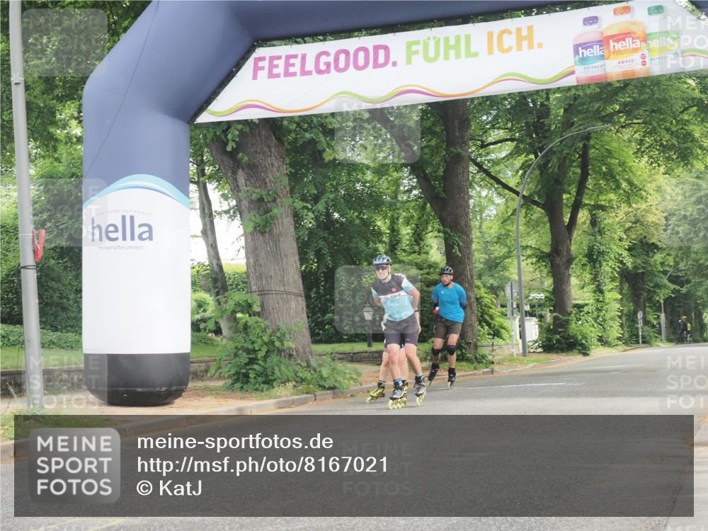 29.06.2025 - hella hamburg halbmarathon KatJ http://msf.ph/oto/8167021 29.06.2025 09:16:22 Zwischen KM18-KM19  meine-sportfotos.de