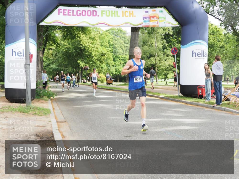 29.06.2025 - hella hamburg halbmarathon MichiJ http://msf.ph/oto/8167024 29.06.2025 10:14:18 Zwischen KM18-KM19 9385, 10234, 11194, 19078 meine-sportfotos.de