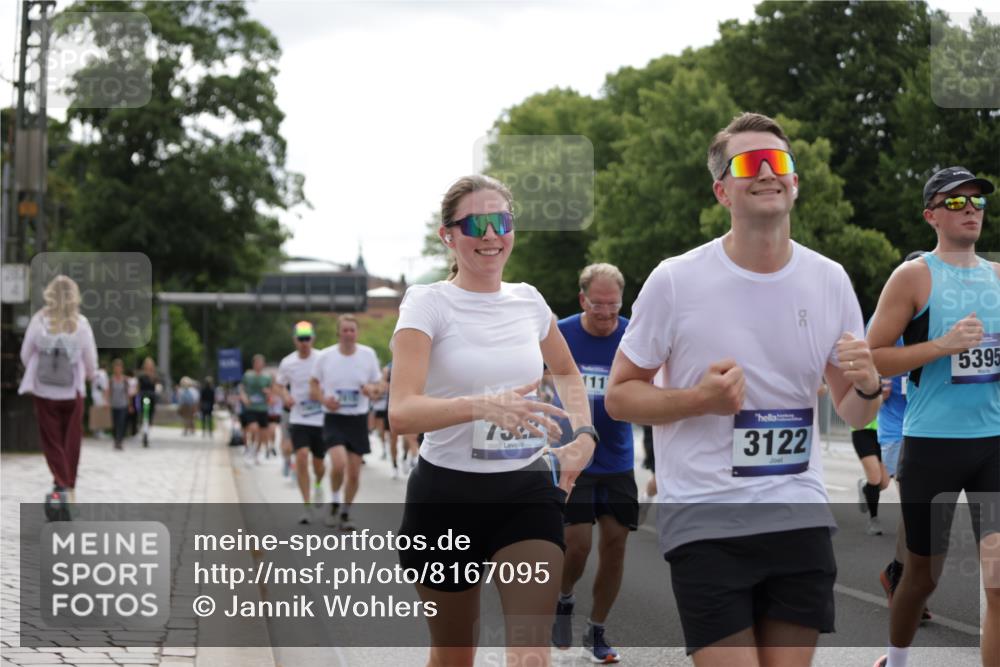 29.06.2025 - hella hamburg halbmarathon Jannik Wohlers http://msf.ph/oto/8167095 29.06.2025 10:20:57 Lombardsbrücke 1028, 1401, 2271, 2635, 2815, 2956, 2986, 3122, 3817, 3825, 3826, 4786, 5373, 5395, 5493, 6103, 6844, 7375, 7522, 7553, 7781, 8095, 8844, 9100, 9499, 9501, 9624, 10374, 10921, 11117, 11610, 11698, 11775, 12018, 12368, 12395, 13584, 14118, 14499, 14519, 14664, 14809, 14819, 15267, 15387, 15404, 15603, 15752, 16107, 16586, 16600, 17341, 17799, 17961, 17969, 18170, 18809, 19012 meine-sportfotos.de