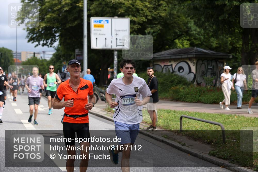29.06.2025 - hella hamburg halbmarathon Yannick Fuchs http://msf.ph/oto/8167112 29.06.2025 10:40:43 20KM 1139, 1759, 2842, 3087, 4091, 4237, 4497, 4949, 5459, 6388, 6421, 6691, 6700, 6978, 7335, 7961, 8142, 8482, 8577, 8981, 9232, 9386, 9529, 9786, 11094, 11125, 11185, 11491, 12171, 12269, 12579, 12651, 12891, 13630, 13698, 13782, 13940, 14045, 14262, 14541, 14722, 15133, 15149, 15157, 15206, 15900, 16127, 16286, 17008, 17190, 17281, 17332, 17461, 17492, 17892, 18118, 19128 meine-sportfotos.de