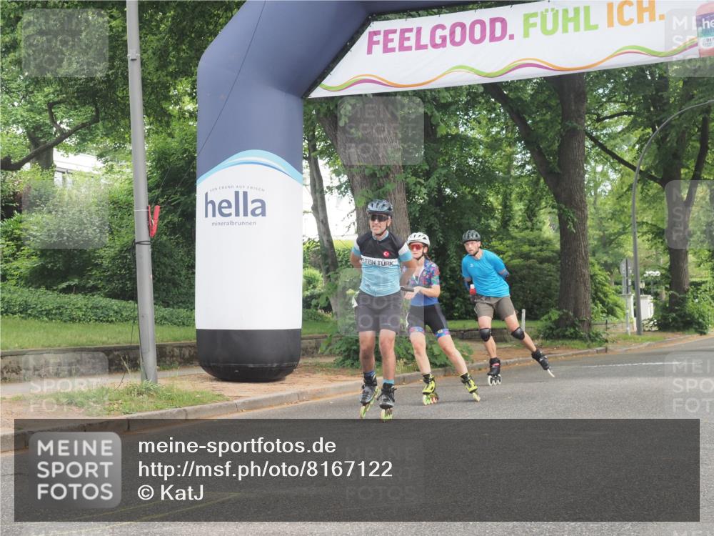29.06.2025 - hella hamburg halbmarathon KatJ http://msf.ph/oto/8167122 29.06.2025 09:16:23 Zwischen KM18-KM19  meine-sportfotos.de