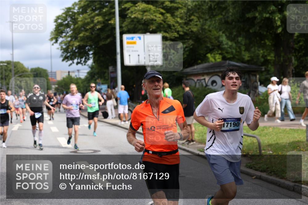 29.06.2025 - hella hamburg halbmarathon Yannick Fuchs http://msf.ph/oto/8167129 29.06.2025 10:40:44 20KM 1139, 1759, 2842, 3087, 4091, 4237, 4497, 4949, 5459, 6388, 6421, 6691, 6700, 6978, 7335, 7961, 8142, 8482, 8981, 9232, 9386, 9529, 9786, 11125, 11185, 11491, 12171, 12269, 12579, 12651, 12891, 13630, 13698, 13782, 13940, 14045, 14262, 14541, 14722, 15133, 15149, 15157, 15206, 15900, 16127, 16286, 17008, 17190, 17281, 17332, 17353, 17461, 17492, 17892, 18118, 19128 meine-sportfotos.de