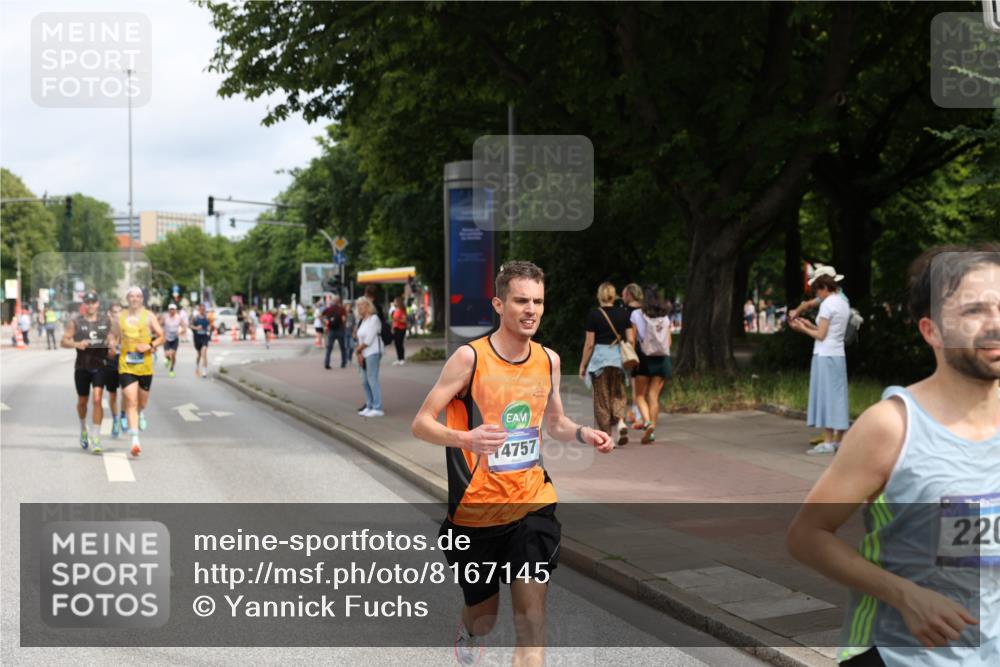 29.06.2025 - hella hamburg halbmarathon Yannick Fuchs http://msf.ph/oto/8167145 29.06.2025 10:22:53 20KM 1122, 2203, 4678, 5367, 7651, 8731, 9804, 10106, 10655, 12341, 13941, 14757, 15576, 15583, 16377, 17354, 17893, 18567, 18832, 19114 meine-sportfotos.de