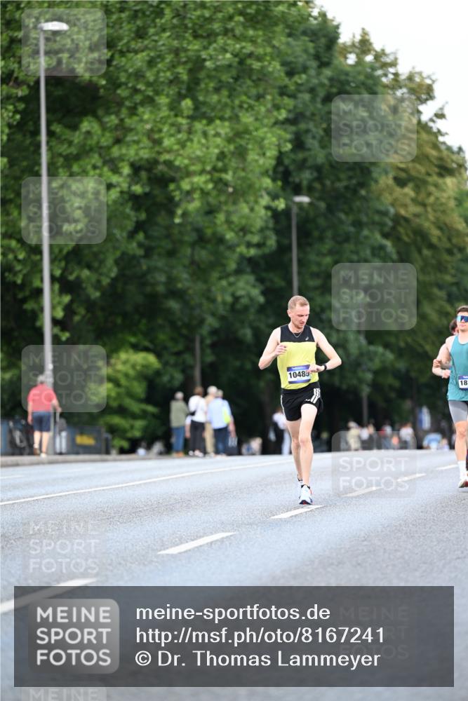 29.06.2025 - hella hamburg halbmarathon Dr. Thomas Lammeyer http://msf.ph/oto/8167241 29.06.2025 09:45:16 Kennedybrücke 1241, 2604, 10485 meine-sportfotos.de