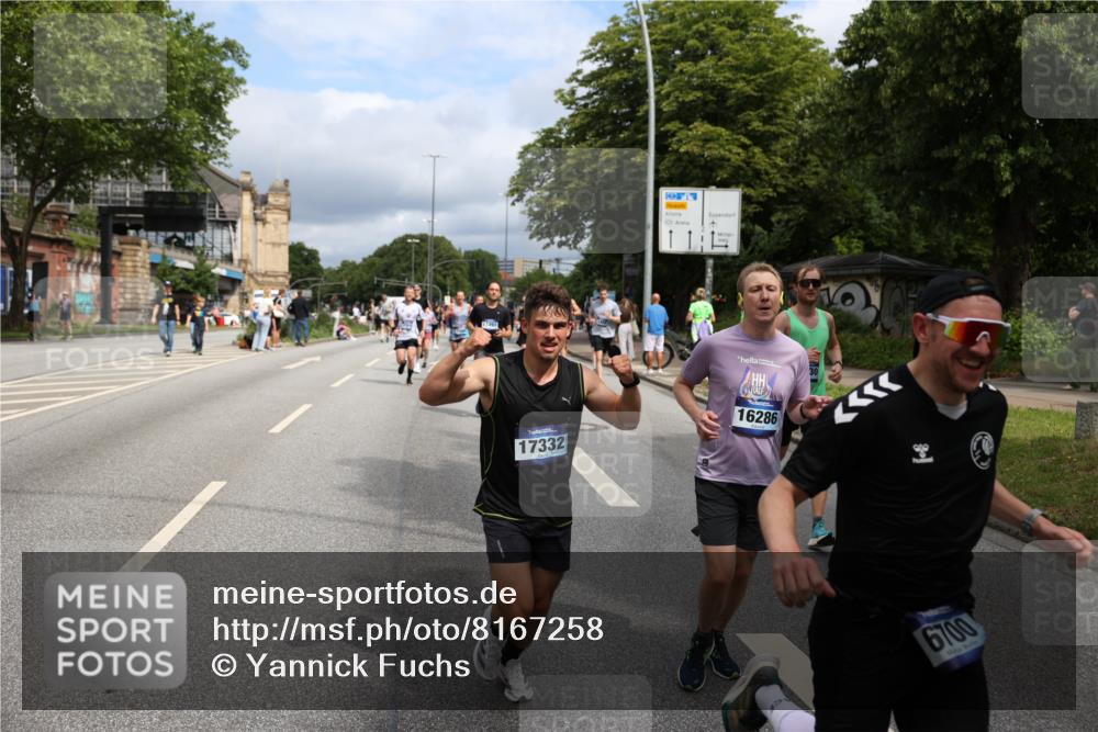 29.06.2025 - hella hamburg halbmarathon Yannick Fuchs http://msf.ph/oto/8167258 29.06.2025 10:40:47 20KM 1139, 2222, 2842, 3087, 4091, 4237, 4497, 4949, 5459, 6388, 6421, 6691, 6700, 6978, 7335, 7961, 8023, 8142, 8482, 8981, 9232, 9386, 9529, 9786, 9794, 11125, 11185, 11491, 12171, 12269, 12579, 12651, 12891, 13630, 13698, 13782, 13940, 14045, 14262, 14541, 14722, 15133, 15149, 15157, 15206, 15684, 15900, 16081, 16127, 16286, 17008, 17190, 17281, 17332, 17353, 17461, 17492, 17669, 17865, 17892, 18118, 19128 meine-sportfotos.de