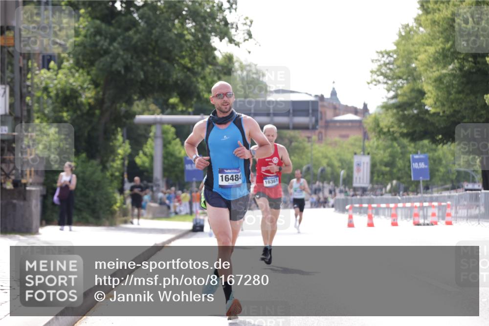 29.06.2025 - hella hamburg halbmarathon Jannik Wohlers http://msf.ph/oto/8167280 29.06.2025 09:41:08 Lombardsbrücke 2459, 9442, 10234, 11624, 16361, 16484, 17856 meine-sportfotos.de