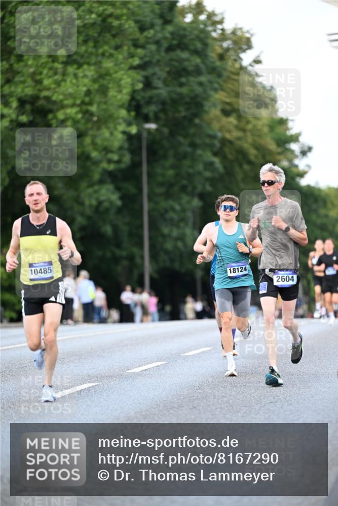 29.06.2025 - hella hamburg halbmarathon Dr. Thomas Lammeyer http://msf.ph/oto/8167290 29.06.2025 09:45:18 Kennedybrücke 1241, 2604, 10485 meine-sportfotos.de