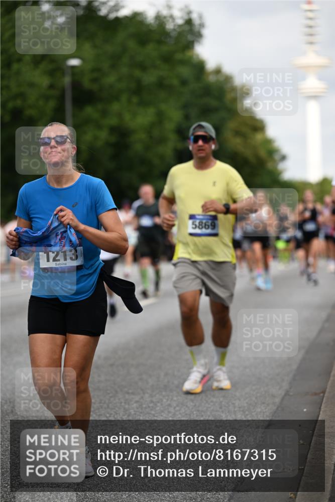29.06.2025 - hella hamburg halbmarathon Dr. Thomas Lammeyer http://msf.ph/oto/8167315 29.06.2025 10:09:24 Kennedybrücke 1213, 1863, 2298, 3071, 3578, 4014, 4220, 4394, 5869, 6059, 6907, 6908, 7826, 8316, 8999, 9007, 9019, 9075, 9165, 9559, 9680, 10694, 11088 meine-sportfotos.de
