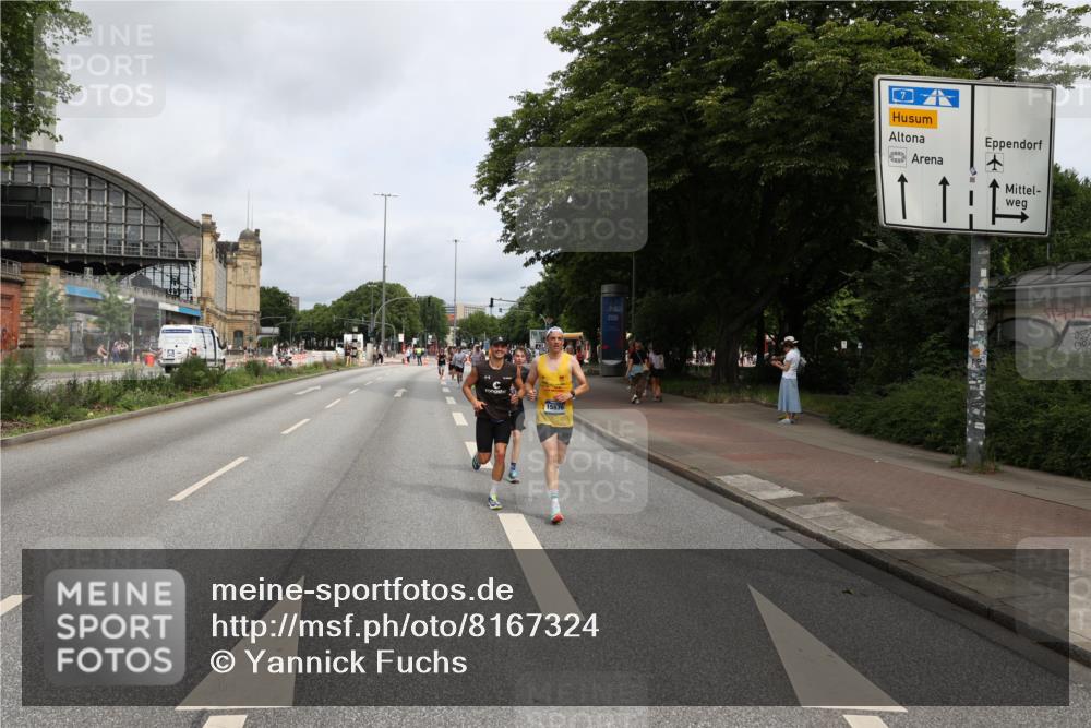 29.06.2025 - hella hamburg halbmarathon Yannick Fuchs http://msf.ph/oto/8167324 29.06.2025 10:22:56 20KM 1122, 2203, 4678, 5367, 7651, 8731, 10106, 10655, 14757, 15576, 15583, 16377, 17354, 18567, 18832 meine-sportfotos.de