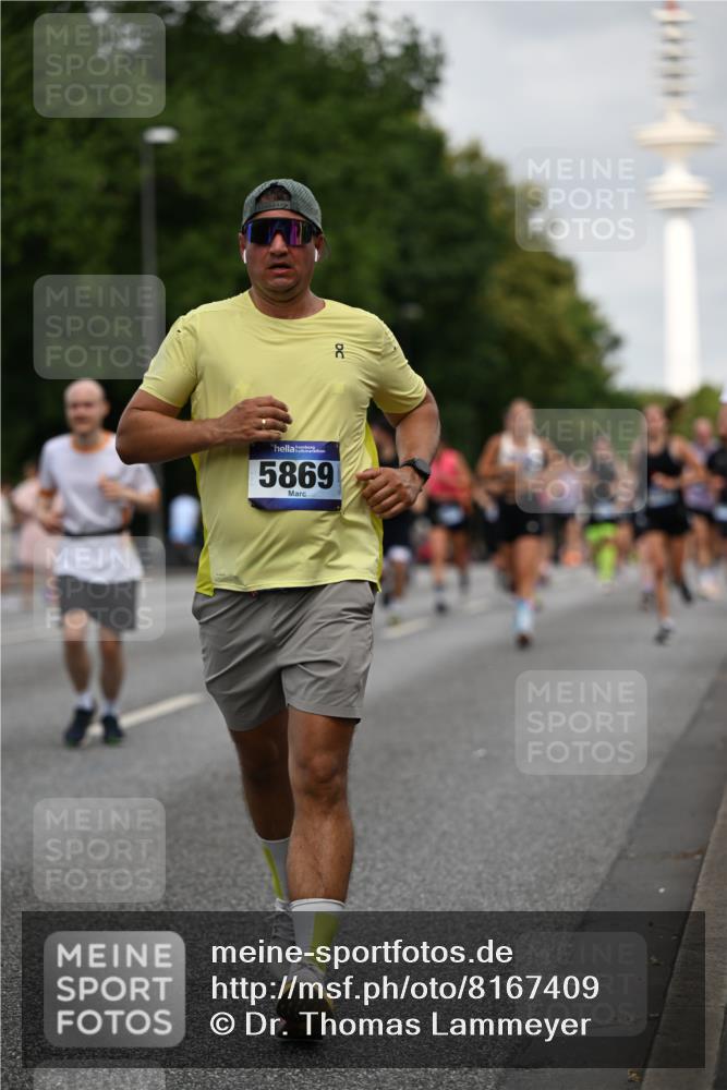 29.06.2025 - hella hamburg halbmarathon Dr. Thomas Lammeyer http://msf.ph/oto/8167409 29.06.2025 10:09:26 Kennedybrücke 1213, 1863, 2298, 3071, 3578, 4014, 4220, 4394, 5073, 5869, 6059, 6907, 6908, 7826, 8316, 8999, 9007, 9019, 9075, 9165, 9361, 9559, 9680, 10694 meine-sportfotos.de