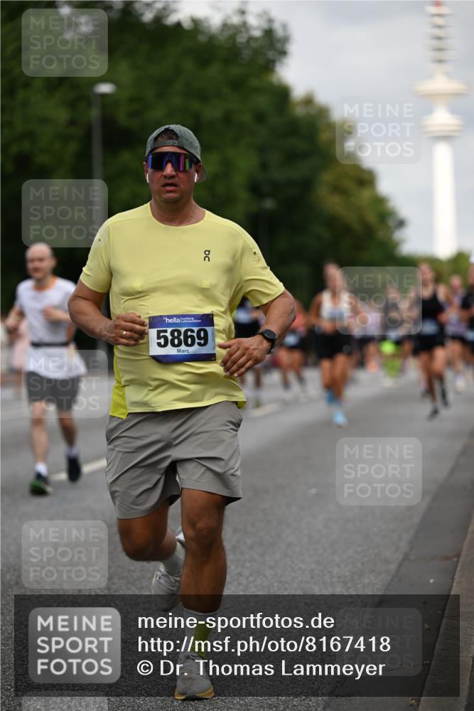 29.06.2025 - hella hamburg halbmarathon Dr. Thomas Lammeyer http://msf.ph/oto/8167418 29.06.2025 10:09:26 Kennedybrücke 1213, 1863, 2298, 3071, 3578, 4014, 4220, 4394, 5073, 5869, 6059, 6907, 6908, 7826, 8316, 8999, 9007, 9019, 9075, 9165, 9361, 9559, 9680, 10694 meine-sportfotos.de
