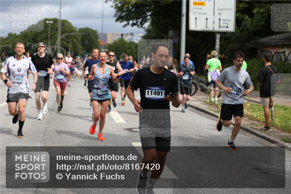 29.06.2025 - hella hamburg halbmarathon Yannick Fuchs http://msf.ph/oto/8167420 29.06.2025 10:40:49 20KM 1139, 2222, 2842, 3087, 4091, 4237, 4497, 4949, 5459, 6373, 6388, 6421, 6691, 6700, 6978, 7335, 8023, 8142, 8482, 8981, 9232, 9386, 9529, 9786, 9794, 11185, 11491, 12171, 12269, 12579, 12651, 12891, 13630, 13698, 13728, 13782, 13940, 14045, 14262, 14541, 14722, 15133, 15149, 15157, 15206, 15684, 15900, 16081, 16127, 16136, 16286, 16466, 16475, 17008, 17190, 17281, 17332, 17353, 17461, 17492, 17669, 17865, 17892, 18118, 19128 meine-sportfotos.de