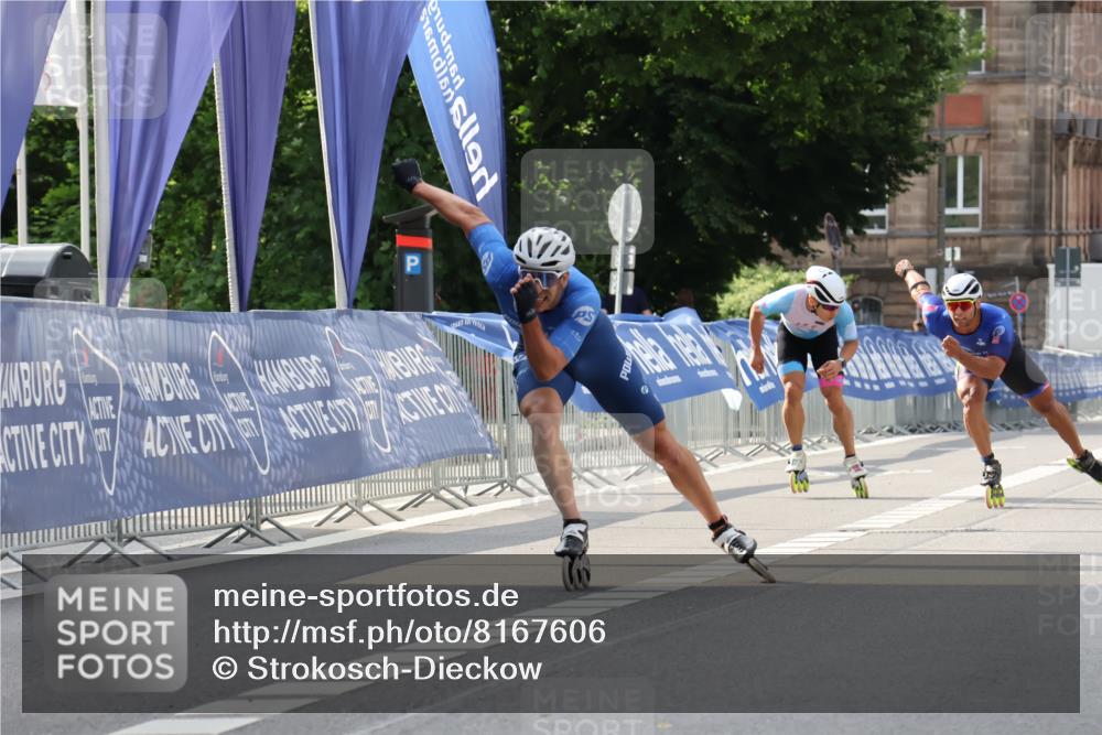 29.06.2025 - hella hamburg halbmarathon Strokosch-Dieckow http://msf.ph/oto/8167606 29.06.2025 09:04:13 Ziel 55, 20225, 20416, 20488 meine-sportfotos.de