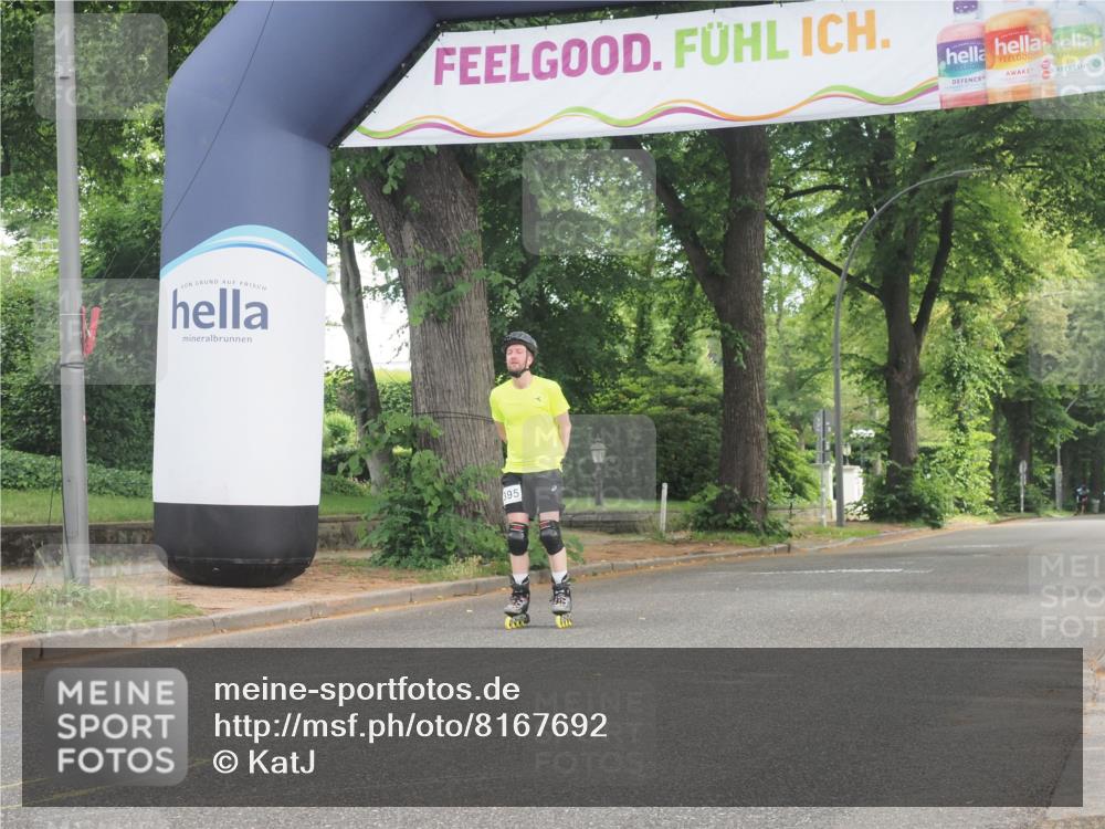 29.06.2025 - hella hamburg halbmarathon KatJ http://msf.ph/oto/8167692 29.06.2025 09:16:35 Zwischen KM18-KM19  meine-sportfotos.de