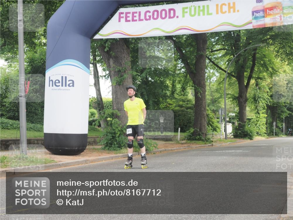 29.06.2025 - hella hamburg halbmarathon KatJ http://msf.ph/oto/8167712 29.06.2025 09:16:35 Zwischen KM18-KM19  meine-sportfotos.de