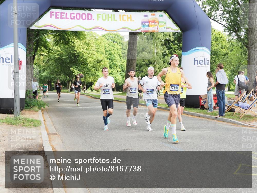 29.06.2025 - hella hamburg halbmarathon MichiJ http://msf.ph/oto/8167738 29.06.2025 10:14:30 Zwischen KM18-KM19 7331, 12360, 14753, 18569, 19041 meine-sportfotos.de
