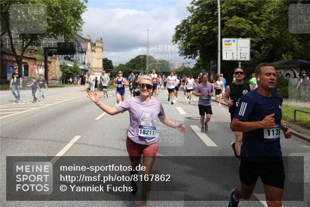 29.06.2025 - hella hamburg halbmarathon Yannick Fuchs http://msf.ph/oto/8167862 29.06.2025 10:40:52 20KM 1139, 2222, 2842, 3087, 4091, 4237, 4497, 4949, 5459, 6373, 6388, 6421, 6691, 6700, 6978, 7335, 8023, 8142, 8482, 8981, 9232, 9386, 9529, 9786, 9794, 11185, 11491, 12171, 12269, 12579, 12651, 12891, 13630, 13698, 13728, 13782, 13940, 14045, 14262, 14449, 14541, 14722, 15133, 15149, 15157, 15206, 15684, 15900, 16081, 16127, 16136, 16286, 16466, 16475, 17008, 17281, 17353, 17461, 17492, 17669, 17865, 17892, 18118 meine-sportfotos.de