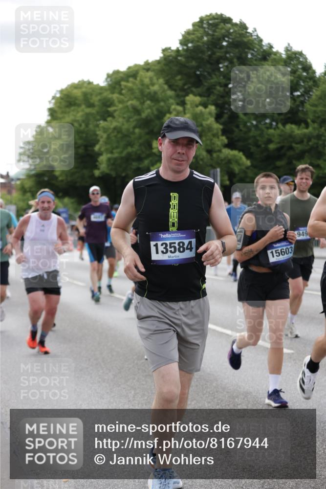29.06.2025 - hella hamburg halbmarathon Jannik Wohlers http://msf.ph/oto/8167944 29.06.2025 10:21:05 Lombardsbrücke 1072, 1401, 2271, 2635, 2815, 3122, 3770, 3817, 3825, 3826, 4697, 4786, 5122, 5373, 5395, 5412, 5493, 5759, 6103, 6844, 7375, 7522, 7553, 7781, 8095, 8286, 8896, 9100, 9369, 9483, 9499, 9532, 9624, 10374, 10874, 10921, 11117, 11610, 12018, 12041, 12368, 13093, 13584, 13937, 14118, 14278, 14664, 15267, 15404, 15603, 15752, 15869, 16045, 16107, 17799, 17961, 17969, 18378, 18851, 19012 meine-sportfotos.de