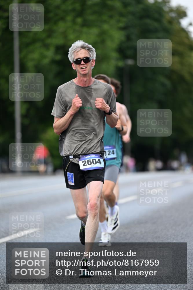 29.06.2025 - hella hamburg halbmarathon Dr. Thomas Lammeyer http://msf.ph/oto/8167959 29.06.2025 09:45:21 Kennedybrücke 1241, 2604, 10485 meine-sportfotos.de