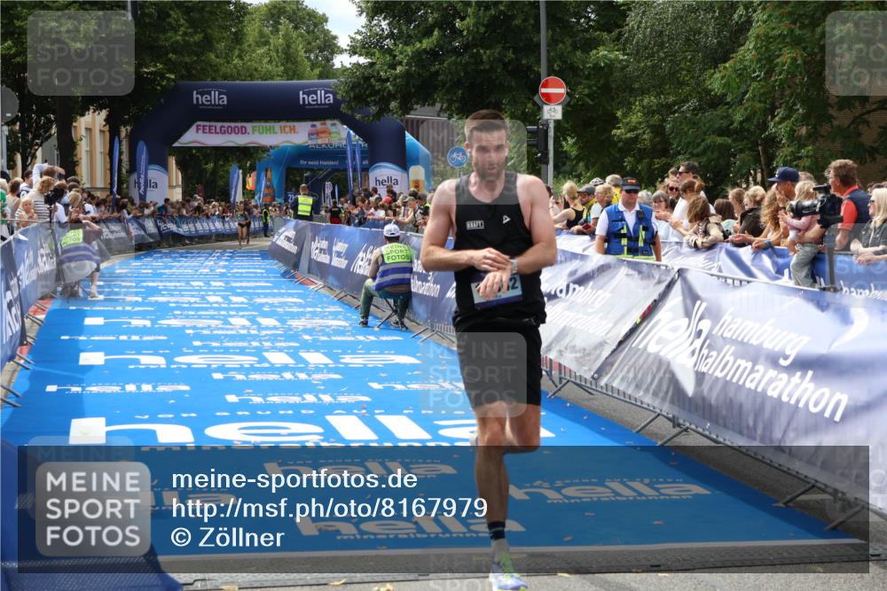 29.06.2025 - hella hamburg halbmarathon Zöllner http://msf.ph/oto/8167979 29.06.2025 10:19:02 Ziel 11342 meine-sportfotos.de