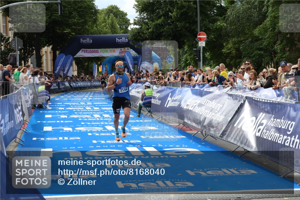 29.06.2025 - hella hamburg halbmarathon Zöllner http://msf.ph/oto/8168040 29.06.2025 10:19:14 Ziel 53, 2144 meine-sportfotos.de
