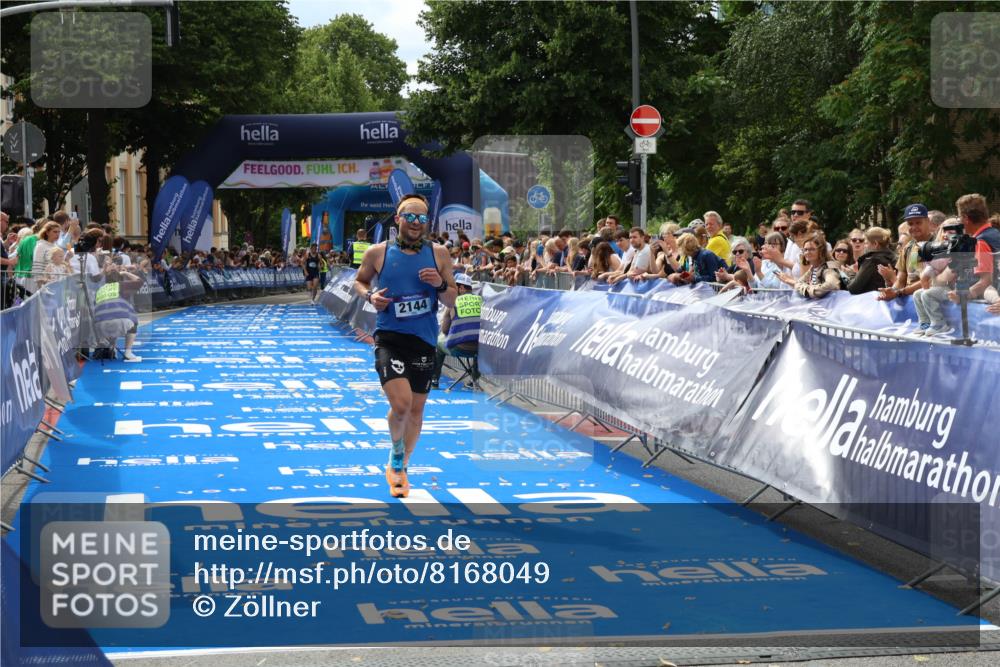 29.06.2025 - hella hamburg halbmarathon Zöllner http://msf.ph/oto/8168049 29.06.2025 10:19:14 Ziel 53, 2144 meine-sportfotos.de