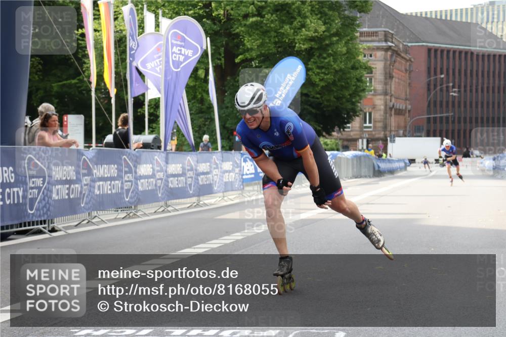 29.06.2025 - hella hamburg halbmarathon Strokosch-Dieckow http://msf.ph/oto/8168055 29.06.2025 09:06:30 Ziel 20025, 20459 meine-sportfotos.de