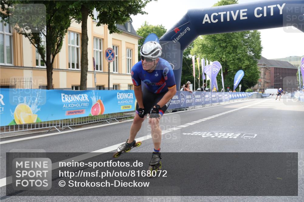 29.06.2025 - hella hamburg halbmarathon Strokosch-Dieckow http://msf.ph/oto/8168072 29.06.2025 09:06:31 Ziel 20025 meine-sportfotos.de