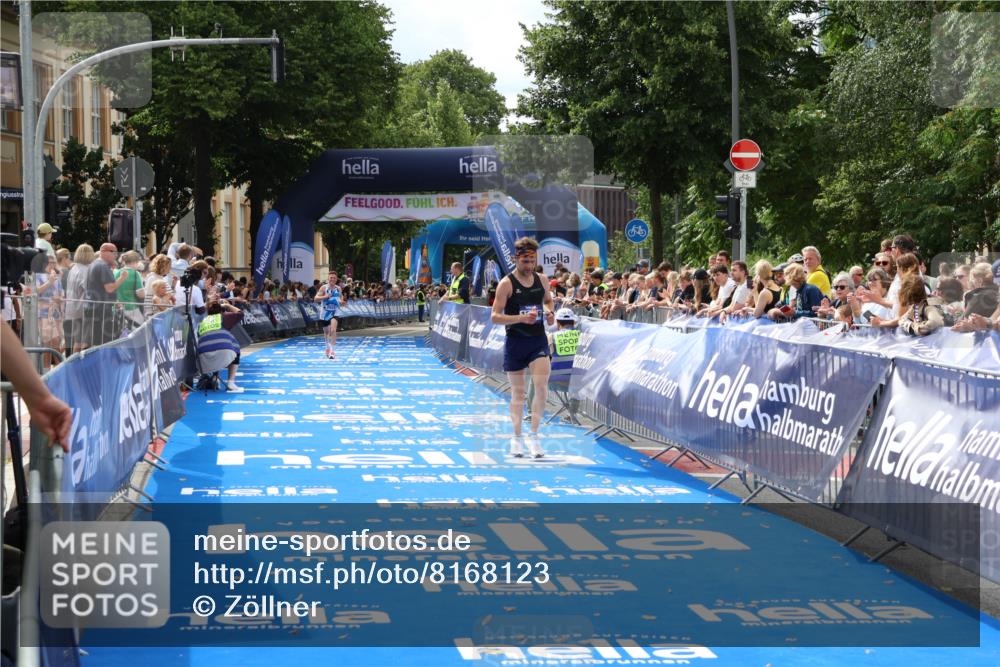 29.06.2025 - hella hamburg halbmarathon Zöllner http://msf.ph/oto/8168123 29.06.2025 10:19:26 Ziel 2659, 13016 meine-sportfotos.de