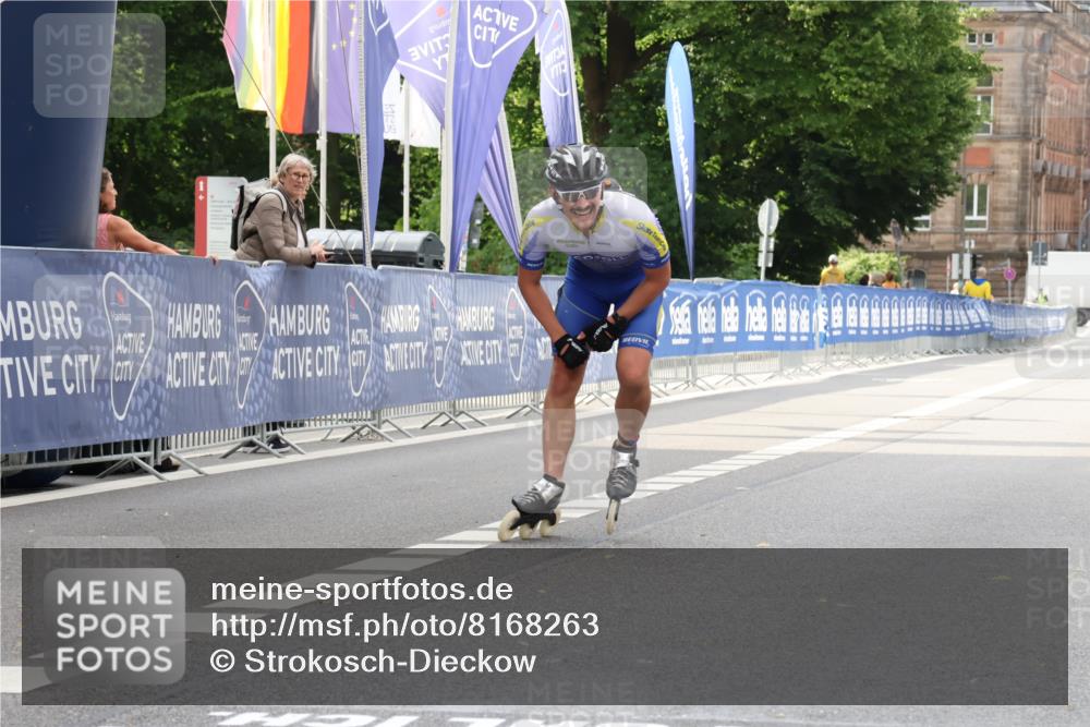 29.06.2025 - hella hamburg halbmarathon Strokosch-Dieckow http://msf.ph/oto/8168263 29.06.2025 09:06:46 Ziel 20471, 20482 meine-sportfotos.de
