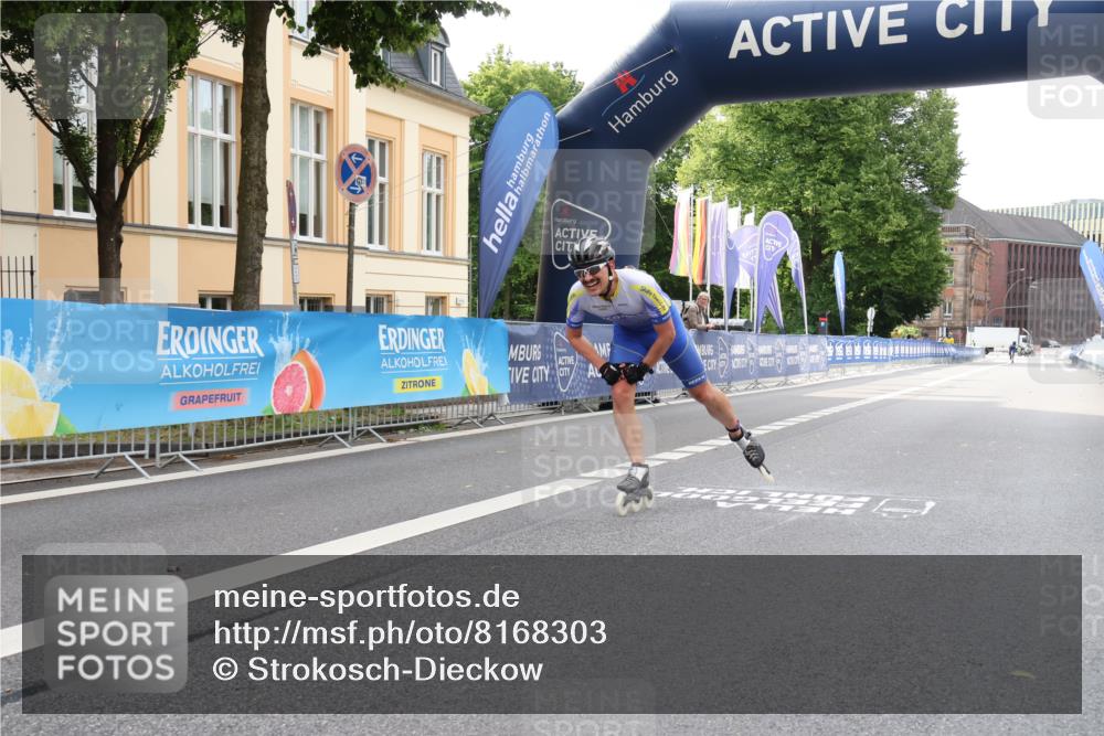 29.06.2025 - hella hamburg halbmarathon Strokosch-Dieckow http://msf.ph/oto/8168303 29.06.2025 09:06:47 Ziel 20471, 20482 meine-sportfotos.de