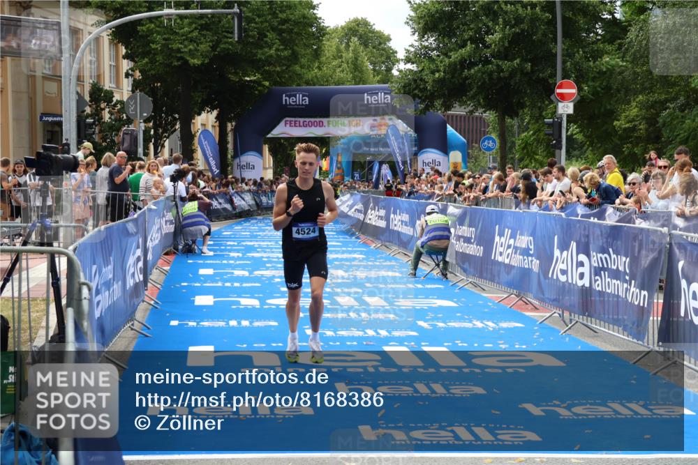 29.06.2025 - hella hamburg halbmarathon Zöllner http://msf.ph/oto/8168386 29.06.2025 10:19:53 Ziel 4524 meine-sportfotos.de