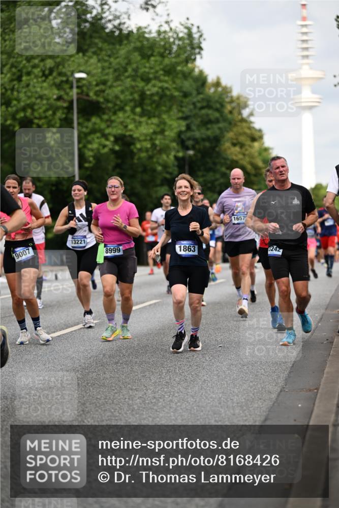 29.06.2025 - hella hamburg halbmarathon Dr. Thomas Lammeyer http://msf.ph/oto/8168426 29.06.2025 10:09:32 Kennedybrücke 1213, 1863, 2298, 3071, 3578, 4014, 4220, 4782, 4868, 5073, 5869, 6059, 7826, 8316, 8727, 8999, 9007, 9019, 9075, 9165, 9361, 9559, 9680, 9736, 9737, 9738, 10694 meine-sportfotos.de