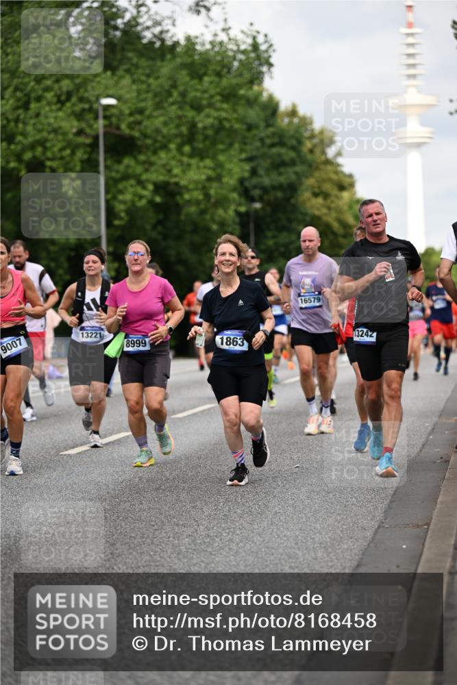 29.06.2025 - hella hamburg halbmarathon Dr. Thomas Lammeyer http://msf.ph/oto/8168458 29.06.2025 10:09:33 Kennedybrücke 1213, 1863, 2298, 3071, 3578, 4014, 4220, 4782, 4868, 5073, 5869, 6059, 7138, 7826, 8316, 8727, 8999, 9007, 9019, 9075, 9165, 9361, 9559, 9680, 9736, 9737, 9738, 10694 meine-sportfotos.de