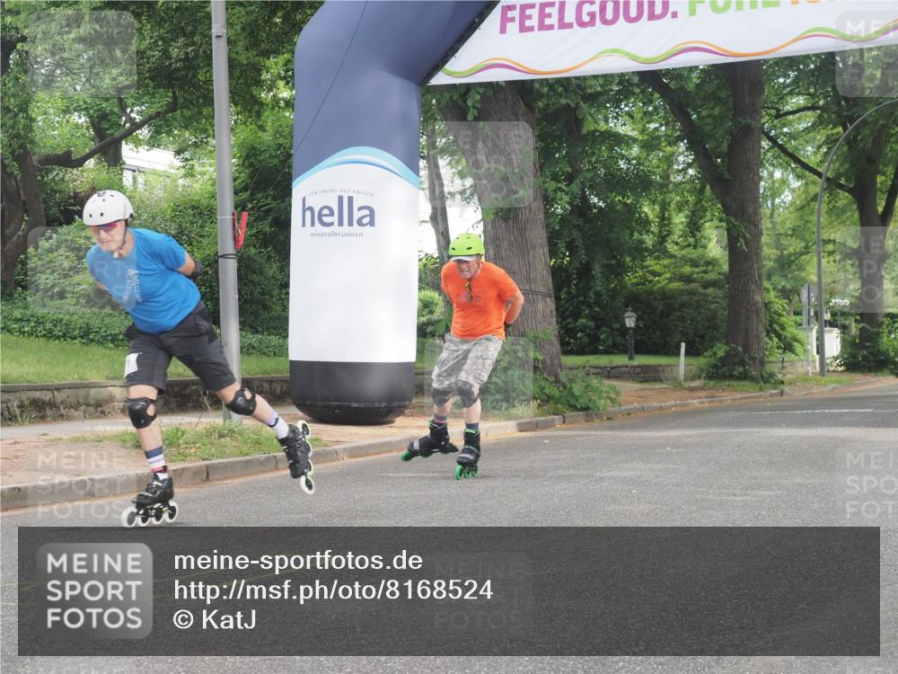 29.06.2025 - hella hamburg halbmarathon KatJ http://msf.ph/oto/8168524 29.06.2025 09:17:03 Zwischen KM18-KM19  meine-sportfotos.de