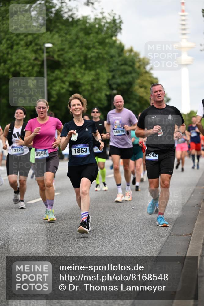 29.06.2025 - hella hamburg halbmarathon Dr. Thomas Lammeyer http://msf.ph/oto/8168548 29.06.2025 10:09:33 Kennedybrücke 1213, 1863, 2298, 3071, 3578, 4014, 4220, 4782, 4868, 5073, 5869, 6059, 7138, 7826, 8316, 8727, 8999, 9007, 9019, 9075, 9165, 9361, 9559, 9680, 9736, 9737, 9738, 10694 meine-sportfotos.de