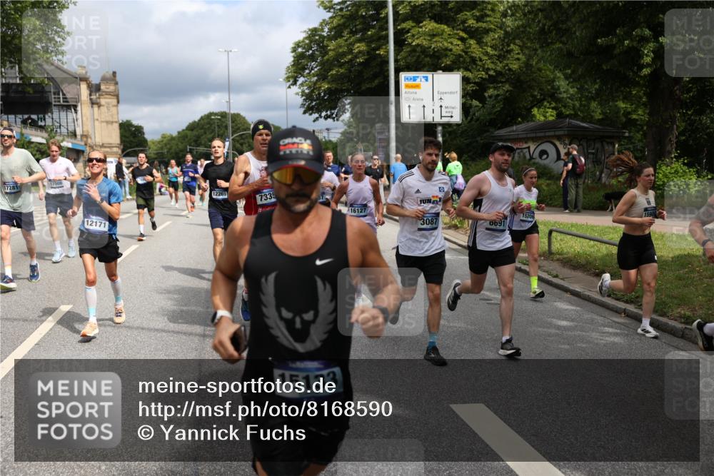 29.06.2025 - hella hamburg halbmarathon Yannick Fuchs http://msf.ph/oto/8168590 29.06.2025 10:40:56 20KM 1139, 2222, 2623, 2842, 3087, 4091, 4237, 4497, 4949, 5459, 6373, 6388, 6421, 6691, 6978, 7335, 8023, 8142, 8482, 8981, 9232, 9386, 9497, 9529, 9786, 9794, 10208, 10211, 11077, 11185, 11491, 11858, 12171, 12269, 12579, 12651, 12808, 12891, 13554, 13698, 13728, 13782, 13940, 14045, 14262, 14415, 14449, 14541, 14722, 15026, 15133, 15149, 15157, 15206, 15611, 15684, 15900, 16081, 16127, 16136, 16466, 16475, 17008, 17281, 17353, 17461, 17492, 17669, 17865, 17892, 18118 meine-sportfotos.de
