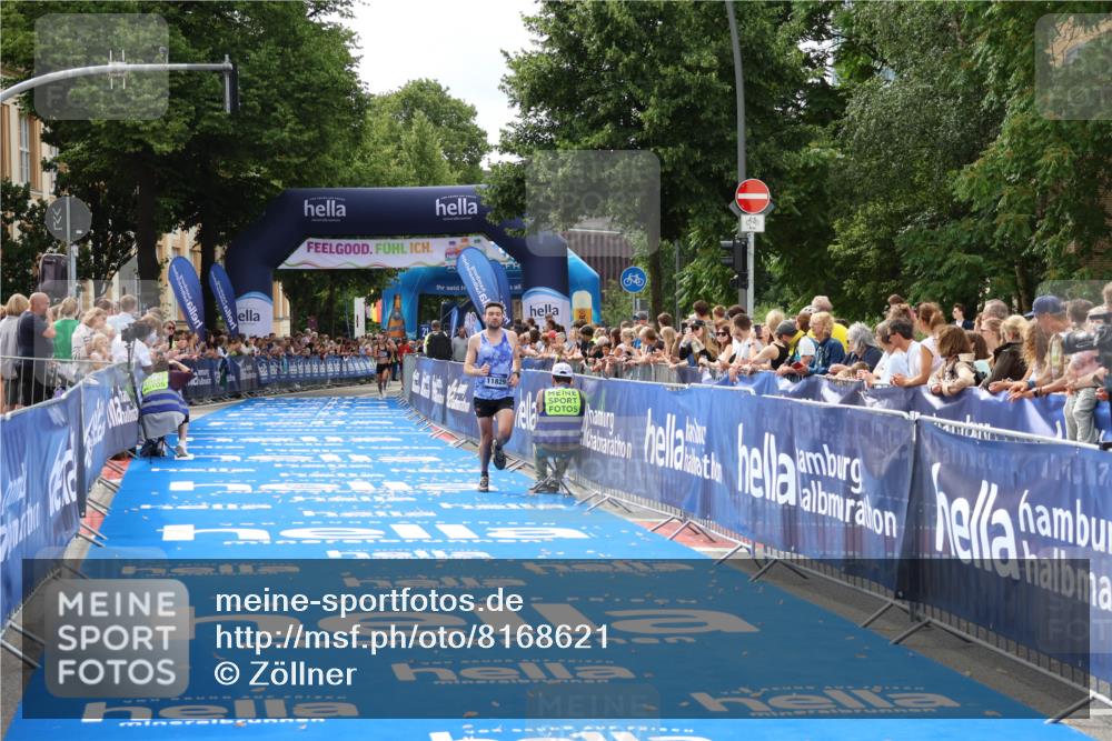 29.06.2025 - hella hamburg halbmarathon Zöllner http://msf.ph/oto/8168621 29.06.2025 10:20:10 Ziel 11829 meine-sportfotos.de