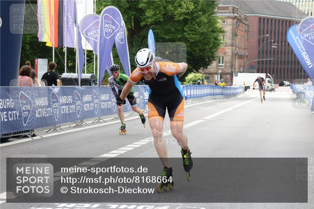 29.06.2025 - hella hamburg halbmarathon Strokosch-Dieckow http://msf.ph/oto/8168664 29.06.2025 09:07:23 Ziel 20415, 20477, 20544 meine-sportfotos.de